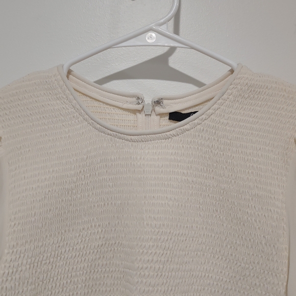 Quince long sleeved cream blouse, zippered back, sheer sleeves - M - Picture 8 of 12